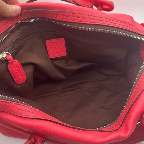 🔥Loewe authenticated  2way shoulder leather bag…EUC STUNNING!! - Picture 6 of 15